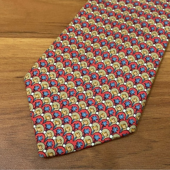 HERMÈS Paris 7673 TA Red Multi Scallop Mini Flowers Print 100% Silk Tie Necktie - Picture 3 of 14